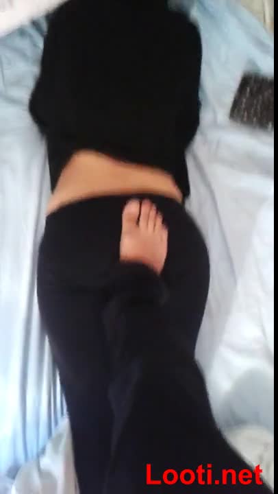 Showing off My Girlfriend’s Hot Tight Ass.mp4 - تماشای آنلاین در بکن تو