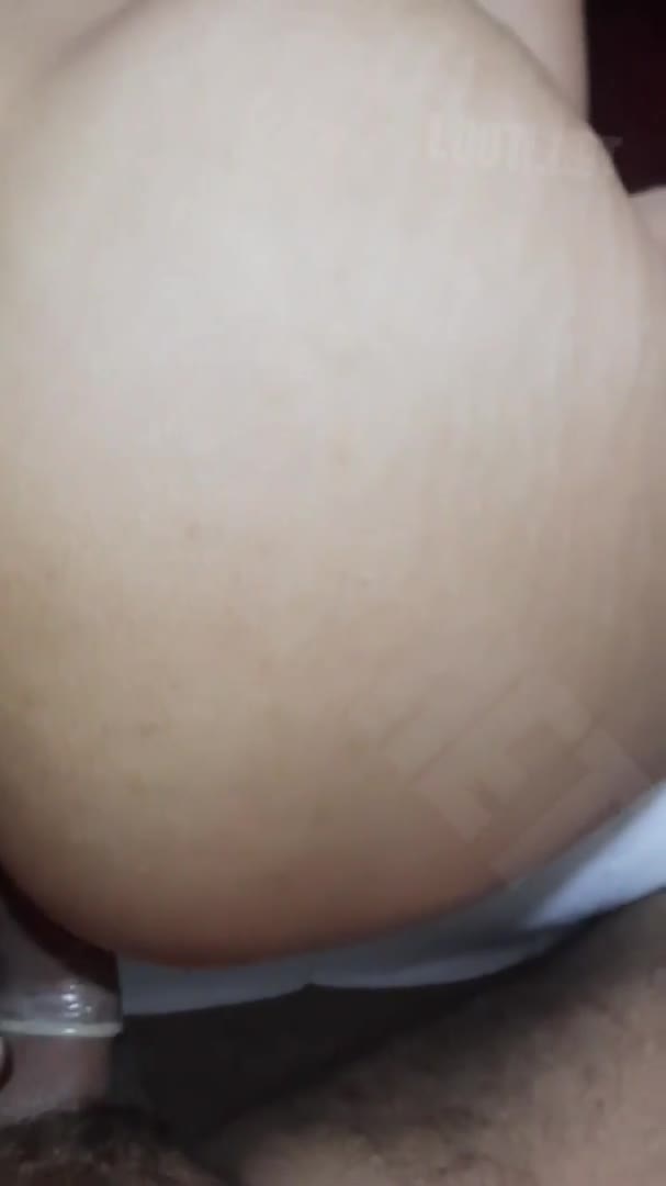 دختر کون گنده و گوشتی رو به صورت داگی استایل میکنه.mp4 - تماشای آنلاین در بکن تو