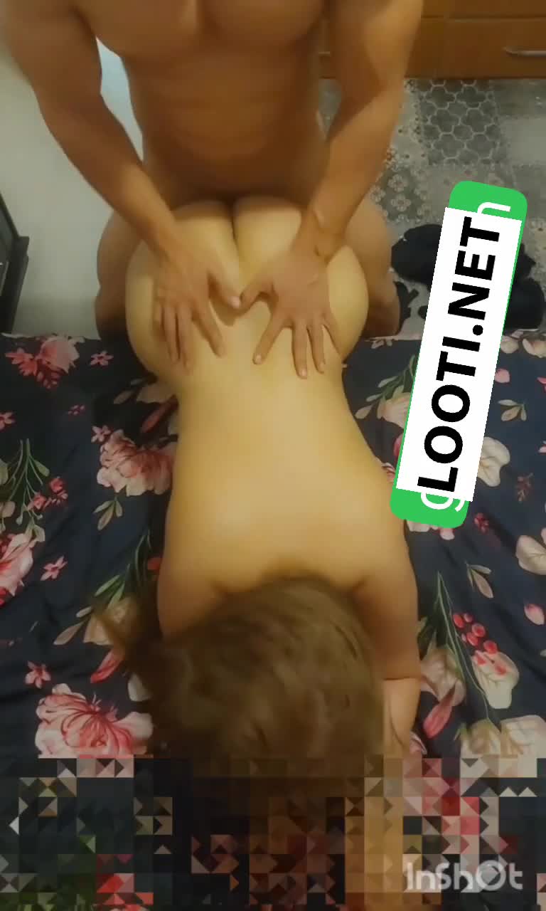 زنه لب تخت داگی داره به دوست پسرش کس میده.mp4 - تماشای آنلاین در بکن تو