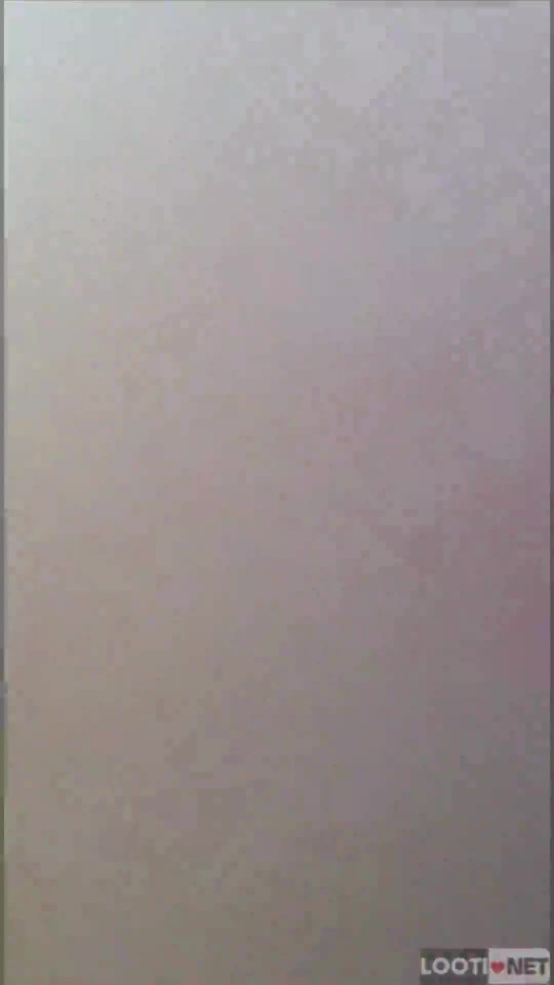 توی حیاط خونه تا نصفه کشیده پایین داره میکنن که کسی میاد و ادامه پیدا نمیکنه!.mp4 - تماشای آنلاین در بکن تو