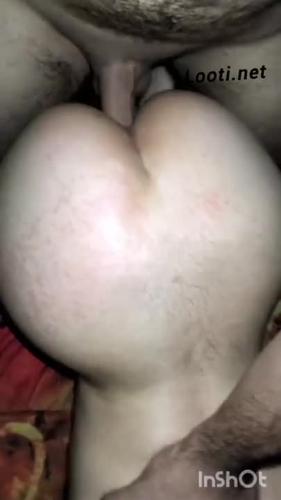 دوست دخترشو اورده روتخت ازکون میکنتش پسره کیرخوبی داره قشنگ وخیلی راحت تاانتهای کیرش فرومیکنه.mp4 - تماشای آنلاین در بکن تو